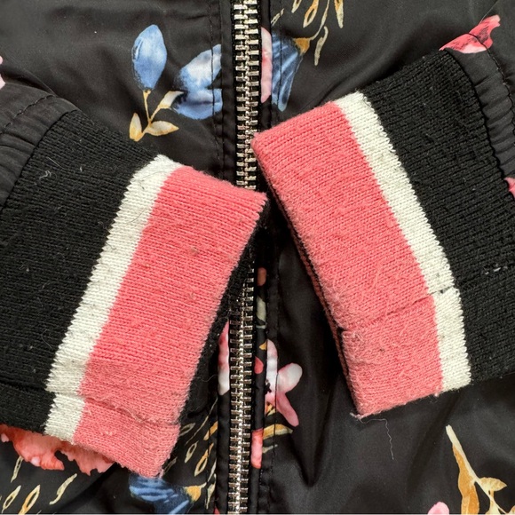 Little girls’ jacket from Urban Republic (size 3) - Picture 5 of 5